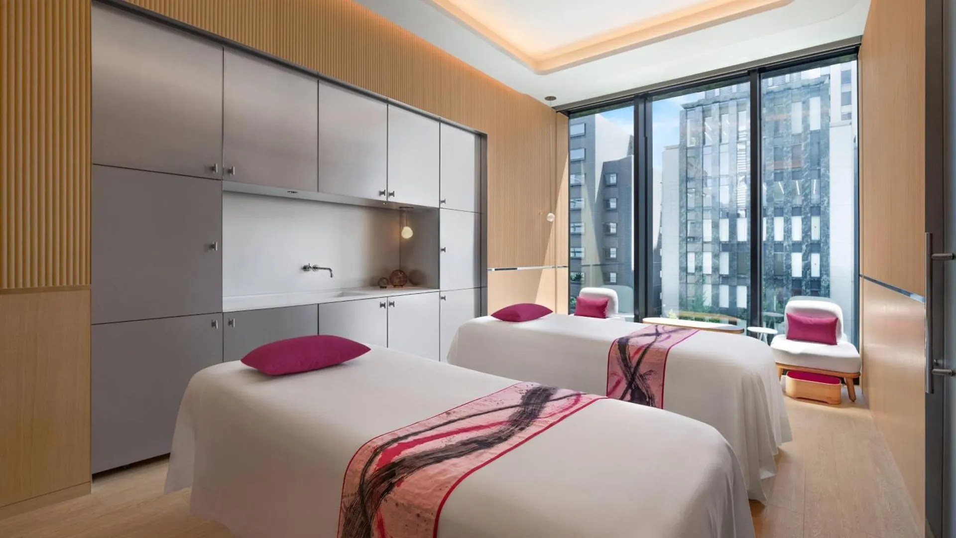Hotel W Osaka